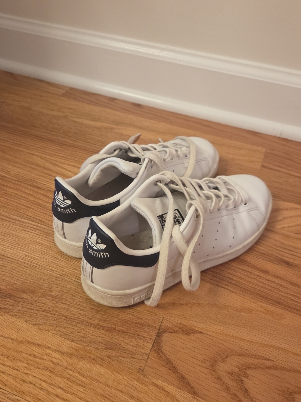 Adidas Stan Smith Women’s White Sneakers with Navy Heel Tab